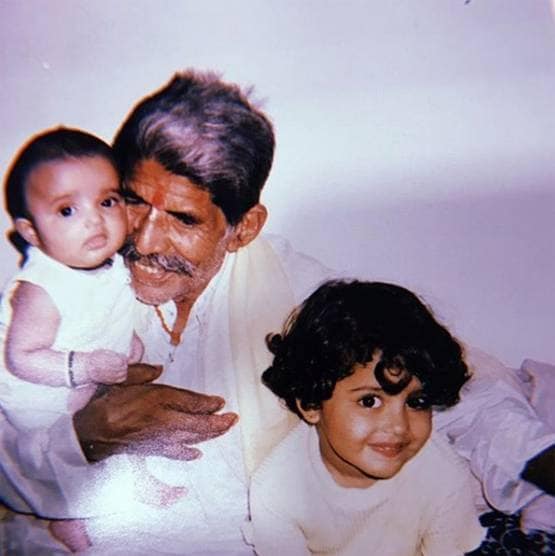 साल के अंतिम दिन रवि किशन के सिर से उठा पिता का साया, नया साल देगा ये खुशी