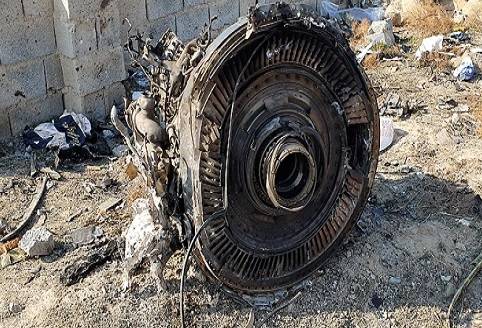 ईरान ने खुद ही मारा था विमान, सामने आईं घटनास्थल पर मलबे की तस्वीरें