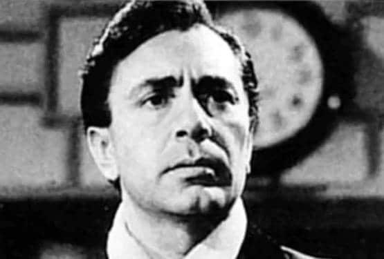 शोमैन से लेकर खान स्टार्स तक, कुछ ऐसी रही बॉलीवुड सितारों की पॉलिटिक्स