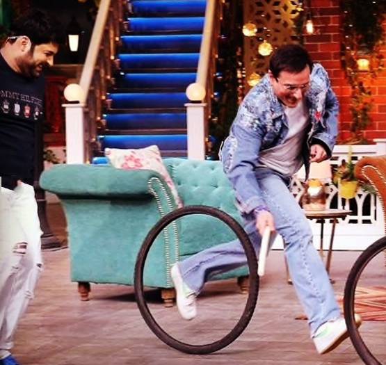 करीना कपूर संग कपिल शर्मा ने किया था फ्लर्ट, शो पहुंचकर सैफ ने लगाई क्लास!