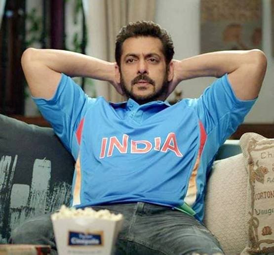 साल 2020 में बॉलीवुड के इन स्टार्स पर लगा है सबसे ज्यादा पैसा