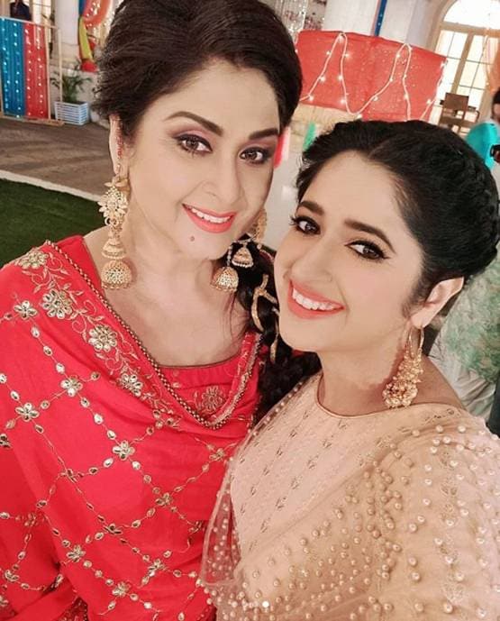 नंबर 1 शो छोटी सरदारनी की कास्ट ने मनाई लोहड़ी, शेयर की सेलिब्रेशन Photos