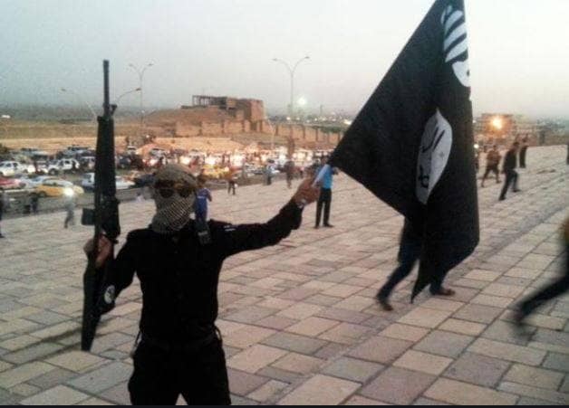 ISIS आतंकी का वजन इतना कि उठाने के लिए सुरक्षाबलों को बुलाना पड़ा ट्रक