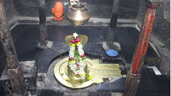 साल के पहले ग्रहण पर कर लें ये काम, खुल जाएगा अमीरी का रास्ता