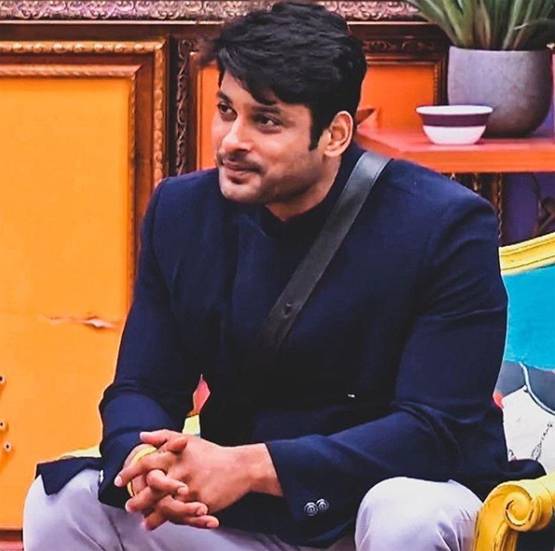 सिद्धार्थ से ज्यादा गाली देता है ये कंटेस्टेंट, देवोलीना ने बताया