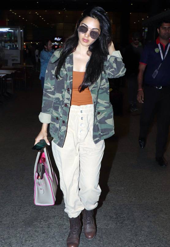 सिद्धार्थ संग छुट्टी से लौट रही कियारा ने कैमरा को किया इग्नोर, अफेयर की चर्चा