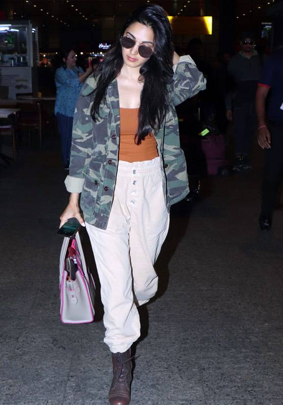 सिद्धार्थ संग छुट्टी से लौट रही कियारा ने कैमरा को किया इग्नोर, अफेयर की चर्चा