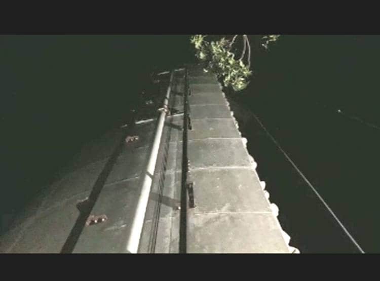 70 फीट ऊंचे टावर से ग‍िरी लिफ्ट, 'पाथ इंडिया' के मालिक मौत