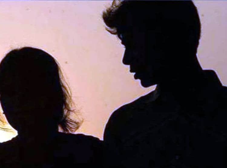 प्रेम संबंधों में रोड़ा बनी सास की सांप से डसवाकर हत्या, ऐसे खुला राज