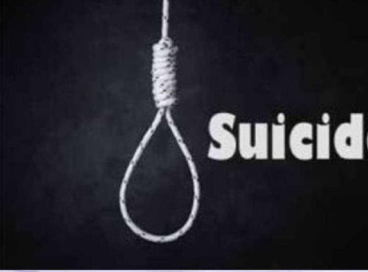 OYO में मिला लड़की का शव, दीवार पर लिखा था ‘आई एम रिस्पांसिबल फॉर माय डेथ’