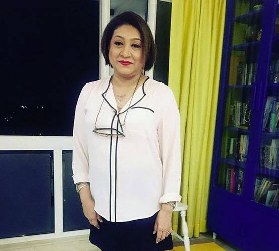 रियल लाइफ में ग्लैमरस हैं 'नायरा की दादी सास', सोशल मीड‍िया पर भी एक्ट‍िव