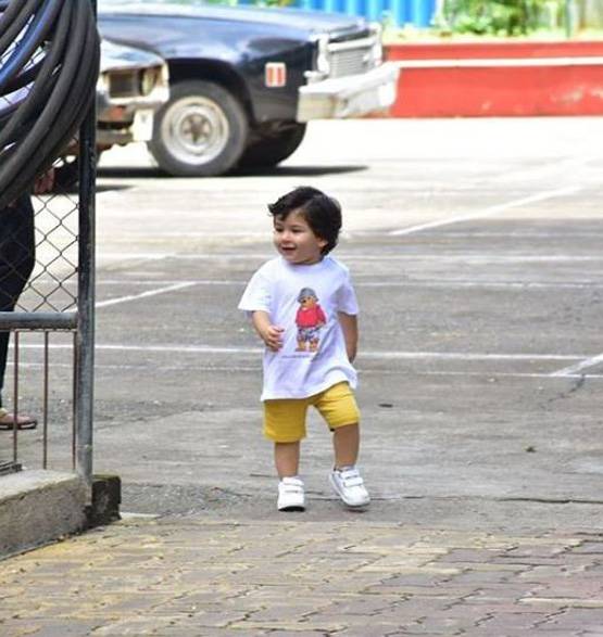 सुहाना खान से तैमूर तक इतने महंगे कपड़े पहनते हैं ये स्टार किड्स