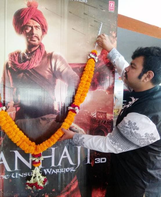 तानाजी: द अनसंग वॉरियर के लिए क्रेजी हुए फैंस, ऐसे किया फिल्म का स्वागत
