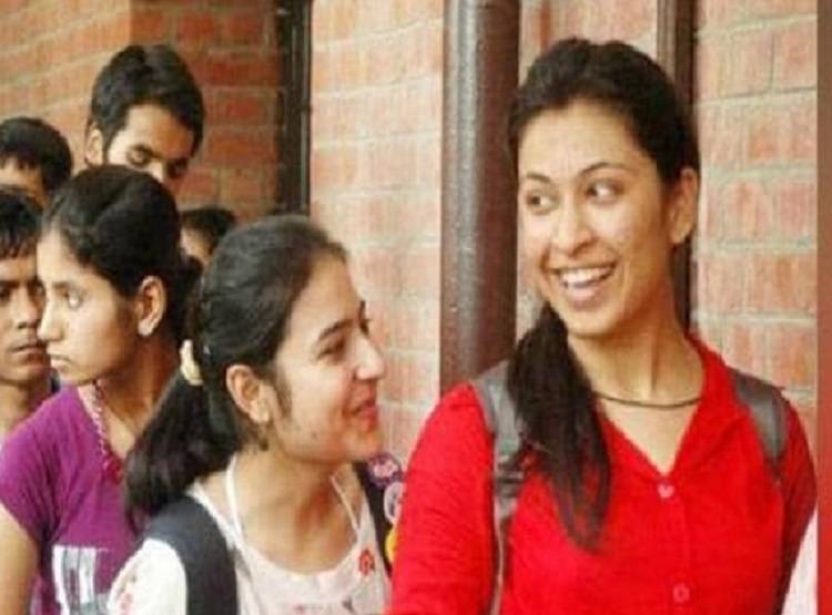 जिस बेटी को गर्भ में मार देना चाहता था पिता, उसने JEE में किया टॉप