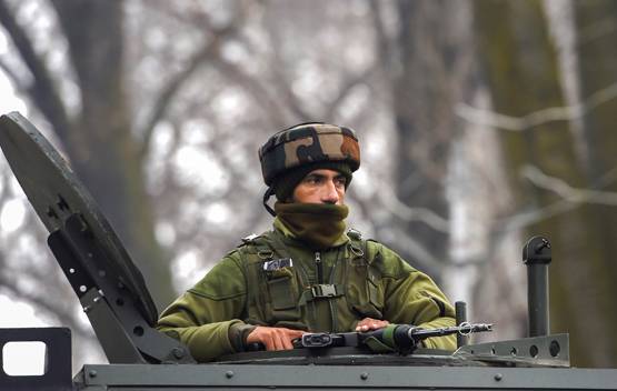 4 आतंकी...हथियारों का जखीरा, और ऐसे सेना ने फेल कर दी कश्मीर में बड़ी साजिश