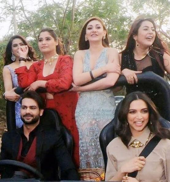 बिग बॉस के इतिहास में पहली बार कंटेस्टेंट्स को कार राइड पर लेकर गईं दीपिका