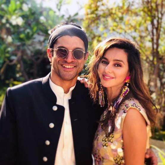 फरहान के घर बजेंगी शहनाइयां, शिबानी संग जल्द करेंगे शादी?