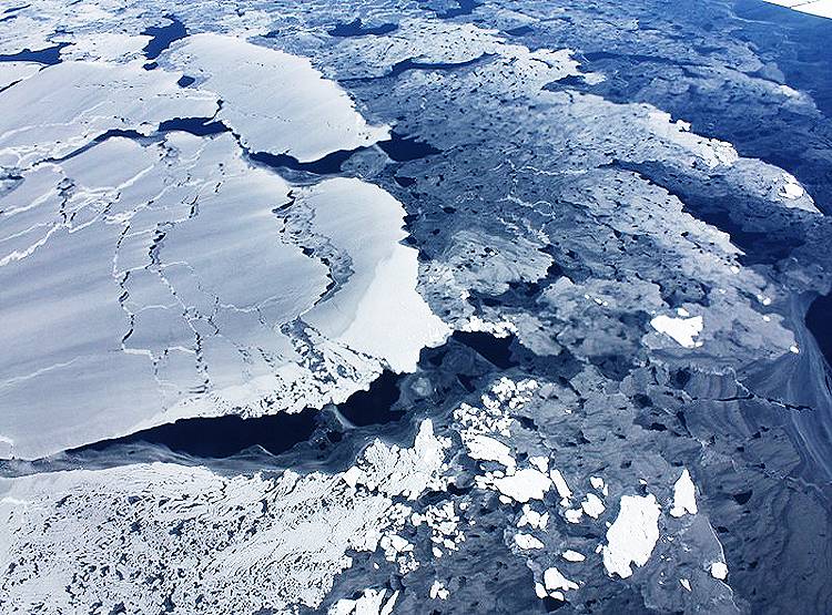 टूट रहा विशाल ग्लेशियर, पिघला तो 9 करोड़ लोगों पर आएगी आफत