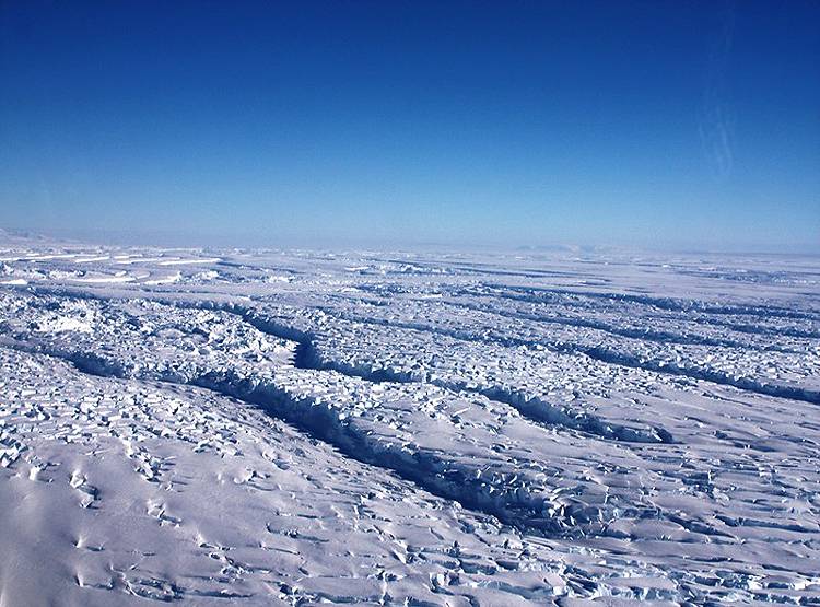 टूट रहा विशाल ग्लेशियर, पिघला तो 9 करोड़ लोगों पर आएगी आफत