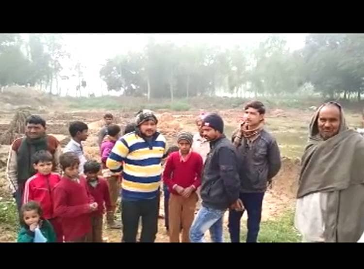 खुदाई में सुराही से टकराया फावड़ा, न‍िकला खि‍लजी काल का 'खजाना'