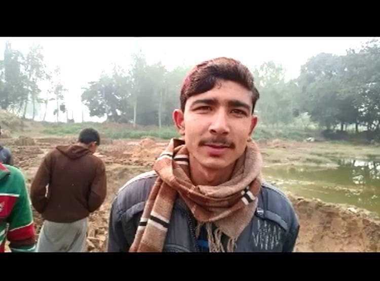 खुदाई में सुराही से टकराया फावड़ा, न‍िकला खि‍लजी काल का 'खजाना'