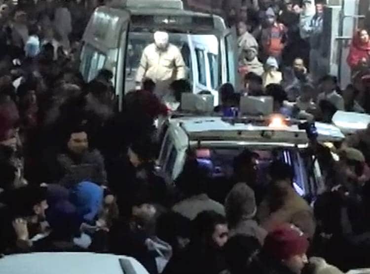 शिष्य ने खत्म कर द‍िया गुरु का पर‍िवार, एक रात में ब‍िछाईं 4 लाशें