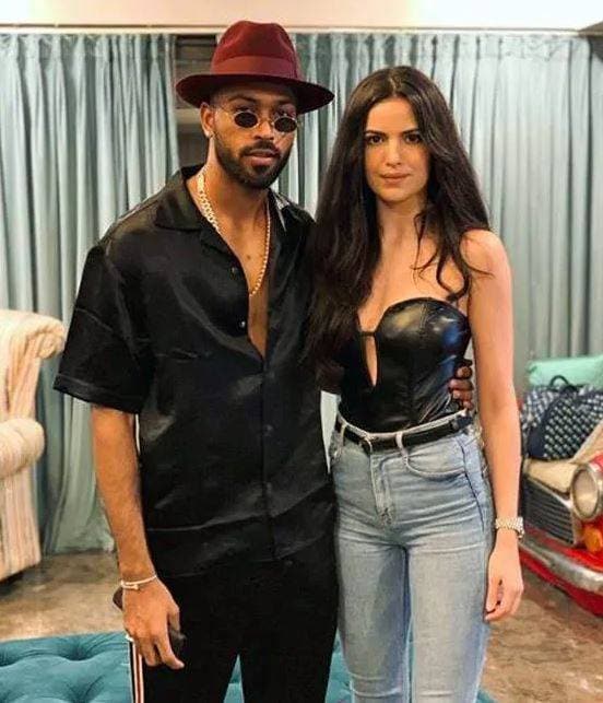 पंड्या की अचानक सगाई से कोहली हैरान, दिया ये रिएक्शन