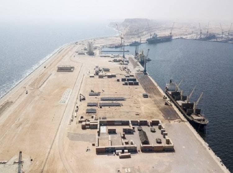 100 से ज्यादा US सैन्य बेस से घिरा है ईरान, युद्ध हुआ तो कैसे देगा जवाब