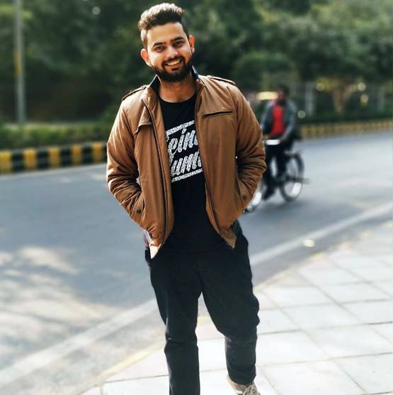 8 बार फेल, इंजीनियरिंग में 56% नंबर, फिर इस तरह बना UPSC टॉपर