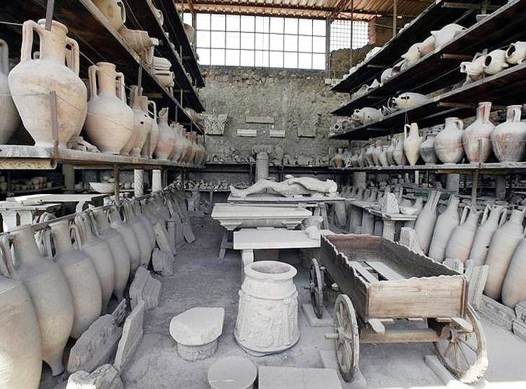 नई खोज! ज्वालामुखी के लावे से पिघल गया था इंसान का दिमाग, बन गया शीशा