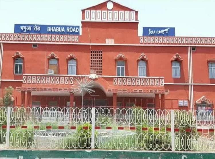 चलती ट्रेन में विधवा से गैंगरेप, GRP ने एक आरोपी को मौके से दबोचा