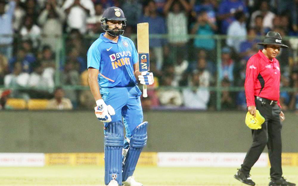 रोहित का 29वां शतक, जयसूर्या का रिकॉर्ड तोड़ पोंटिंग के करीब पहुंचे