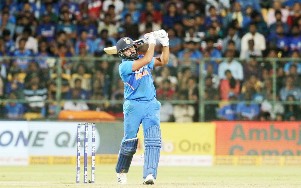 रोहित ने AUS के खिलाफ ठोके इतने शतक, लेकिन सबसे आगे हैं सचिन