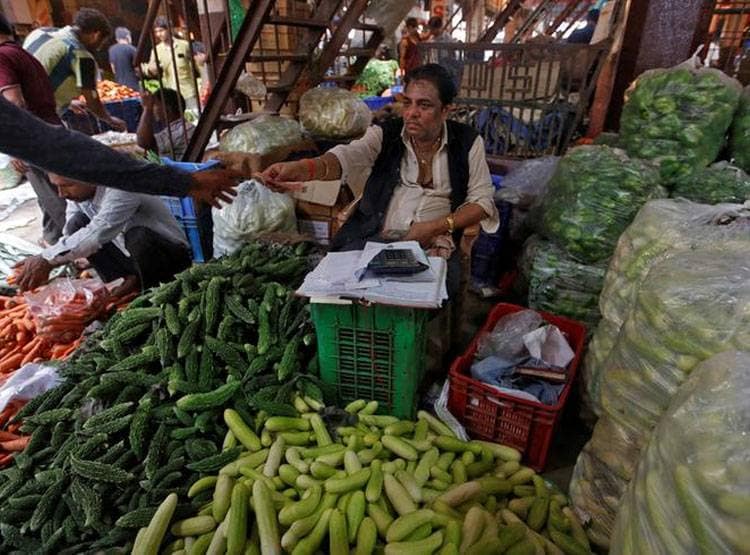 बजट से पहले मोदी सरकार को 5 झटके, 1 फरवरी के बाद बदलेगी तस्‍वीर?