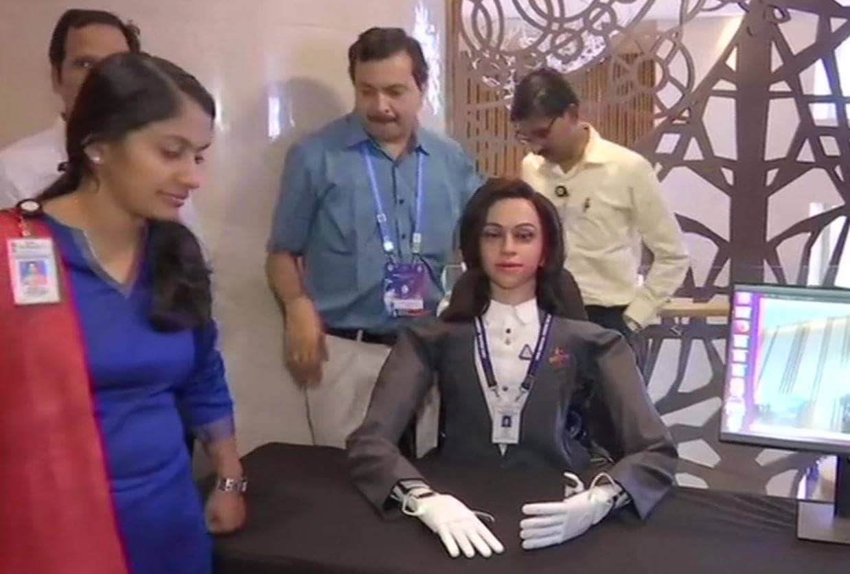 आखिर कौन है वो 'महिला' व्योममित्र जिसे पहली बार स्पेस में भेजेगा ISRO