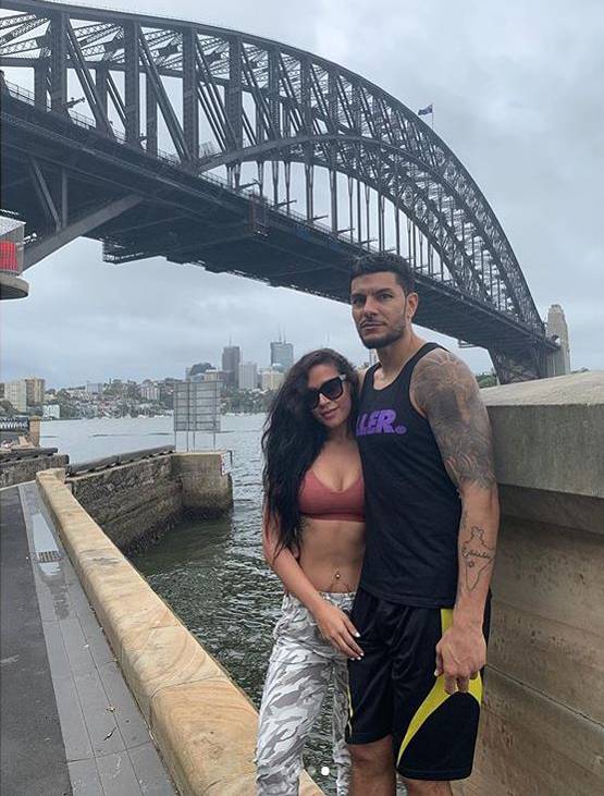 बॉयफ्रेंड संग बोल्ड लुक में नजर आईं टाइगर की बहन, Photos