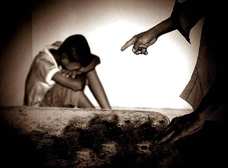 क्र‍िकेट मैच में क‍िशोर के साथ कुकर्म, वीड‍ियो बनाकर करते रहे ब्लैकमेल