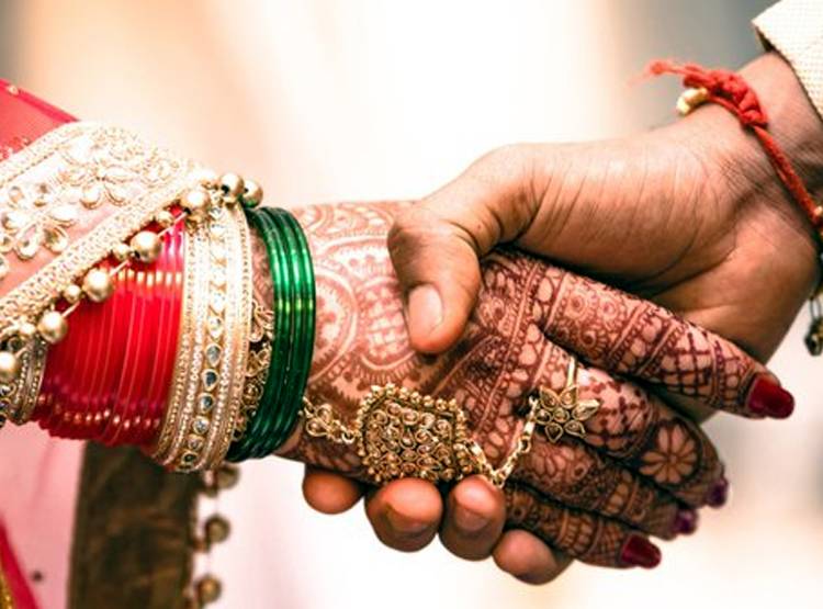 चीनी लड़की भारत के लड़के से शादी करने पर अमादा, 14 फरवरी को लेंगे फेरे