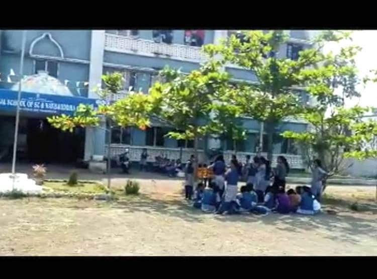 प्रिंसिपल ने दी 150 बार उठक-बैठक लगाने की सजा, छात्राएं पहुंचीं हॉस्प‍िटल