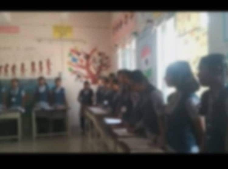 प्रिंसिपल ने दी 150 बार उठक-बैठक लगाने की सजा, छात्राएं पहुंचीं हॉस्प‍िटल