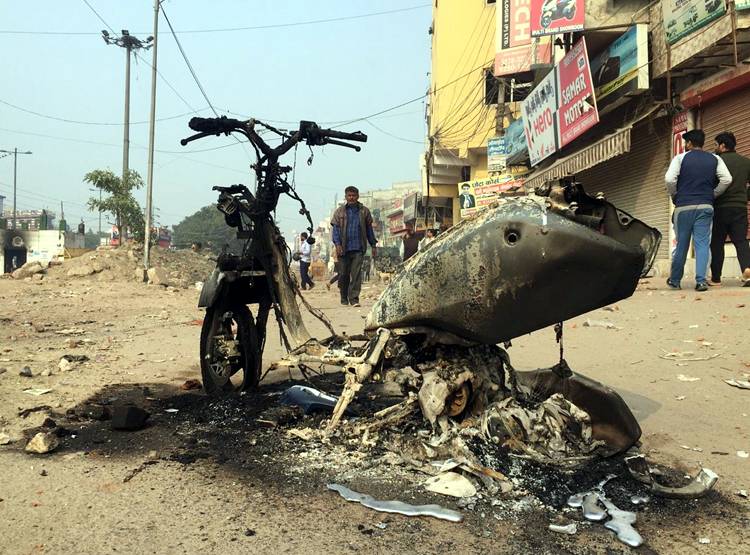 द‍िल्ली ह‍िंसा में देसी तमंचों का इस्तेमाल, कहां से हुई इनकी सप्लाई!