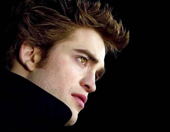 ये एक्टर चुना गया दुनिया का सबसे खूबसूरत पुरुष, ब्रैड पिट को भी पछाड़ा