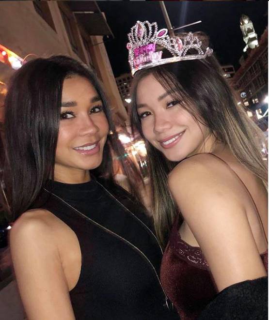 ये है दुनिया की सुपर फिट मॉम? मां-बेटी की तस्वीरें देख चकराए लोग!