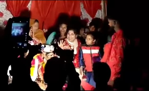 शादी में पहुंचा प्रेमी, जयमाला होते ही प्रेमिका को जड़ा थप्पड़, वीडियो वायरल