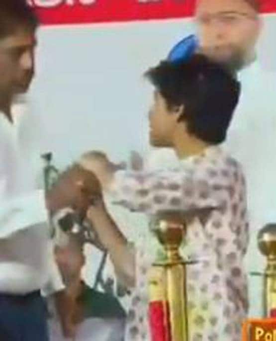 कौन है 'PAK जिंदाबाद' कहने वाली लड़की, यहां से कर रही है पढ़ाई