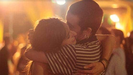 सेक्स करने से युवाओं को रोक रही सरकार, खास वजह से करवा रही इंतजार