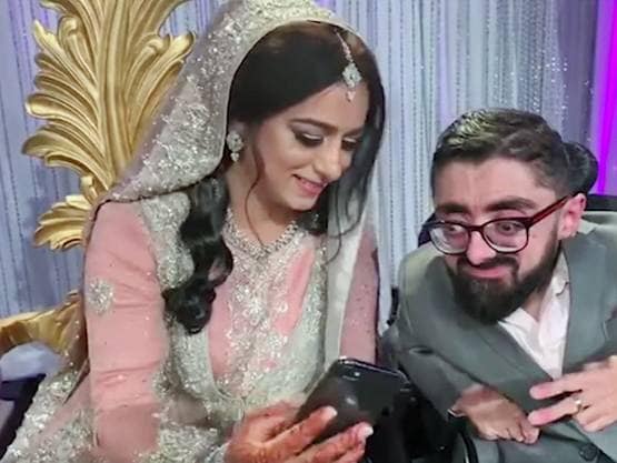 पाकिस्तान में क्यों छाया है छोटे कद का ये शख्स, सलमान जैसे स्टार भी फैन