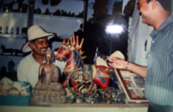 अफसर से समाज सेवा, फिर बनाई AAP, रोचक है आम आदमी तक पहुंचने का ये सफर