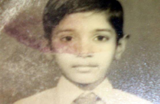 अफसर से समाज सेवा, फिर बनाई AAP, रोचक है आम आदमी तक पहुंचने का ये सफर