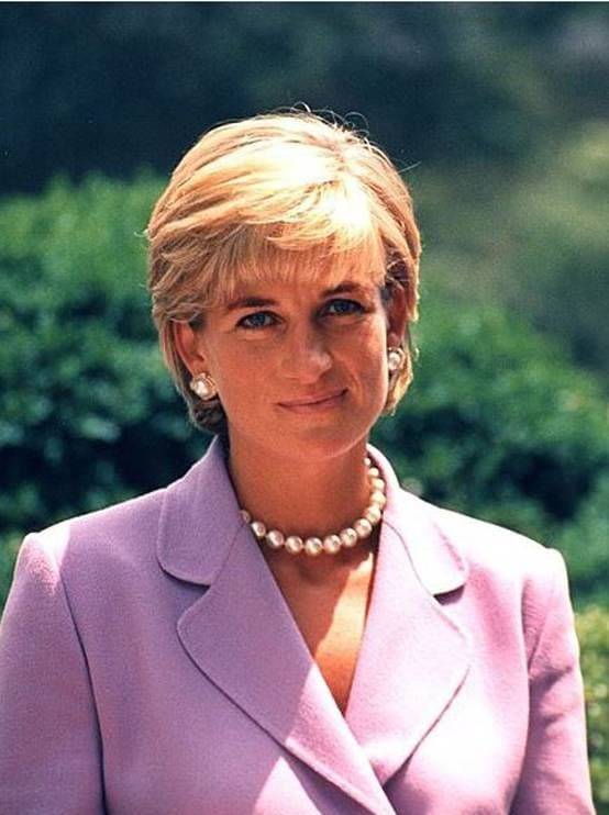 नास्त्रेदमस ने 465 साल पहले कर दी थी कोरोना की भविष्यवाणी?